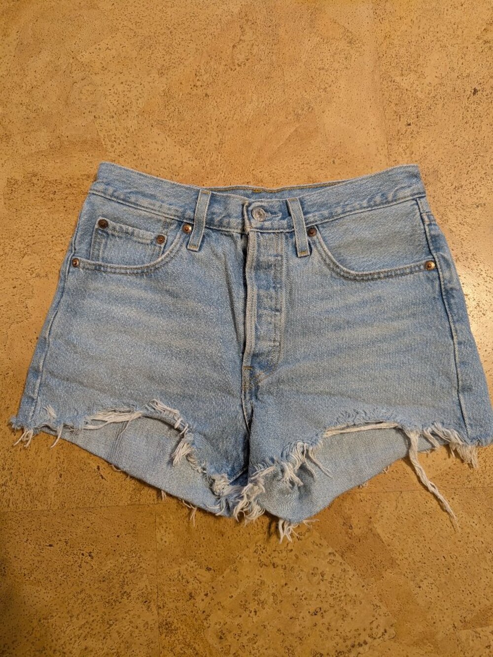 501 Levi shorts 27